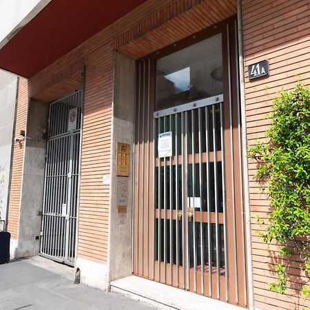 Modern & Stylish Near Isola & Central Station Milano Exterior foto
