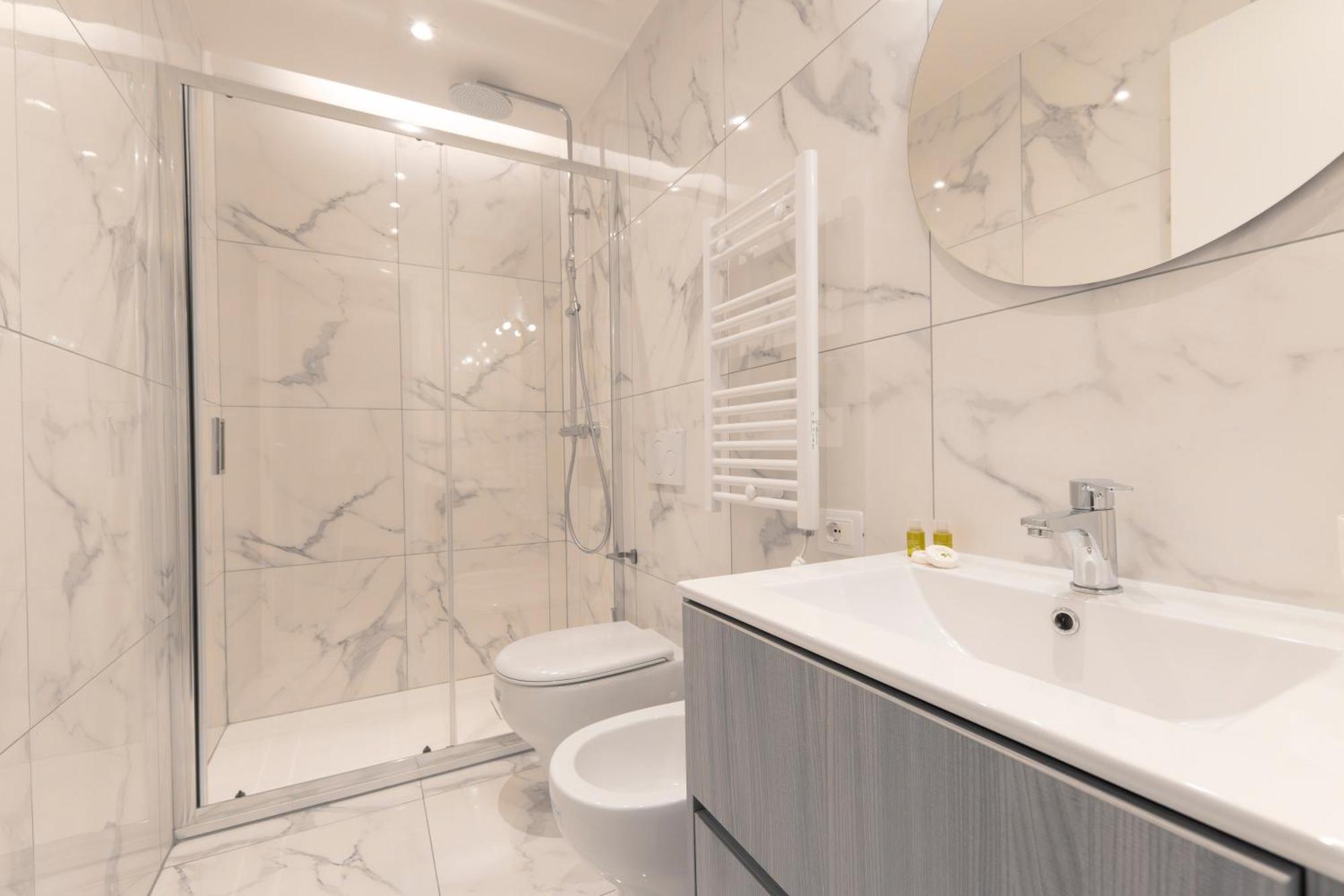Modern & Stylish Near Isola & Central Station Milano Exterior foto